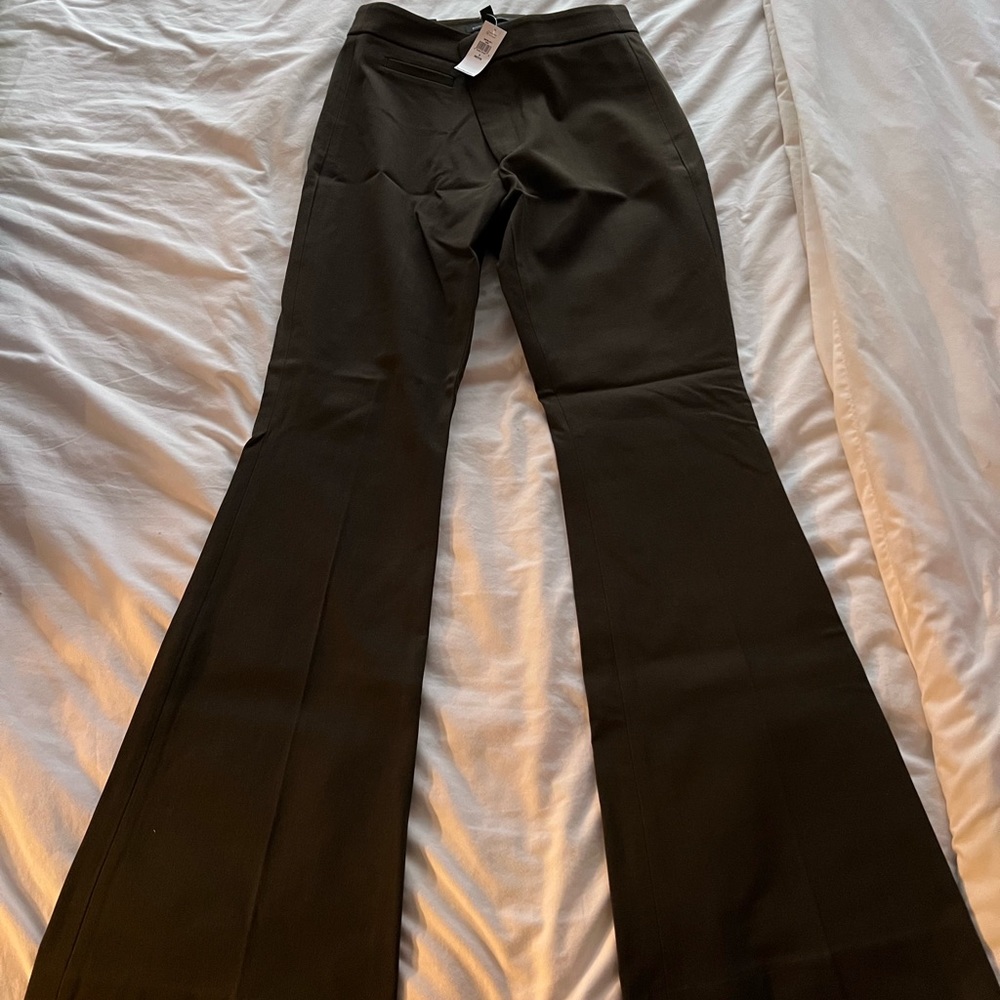 Banana Republic Sloan Flare in dark olive green size 4 petite